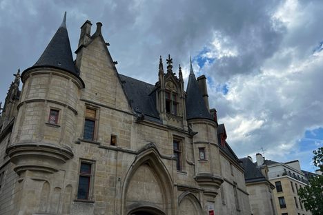  Cannonball of the Hotel de Sens 