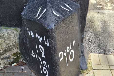 Mile marker in Ashbourne