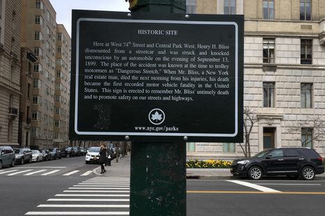The plaque at West 74th Street and Central Park West.