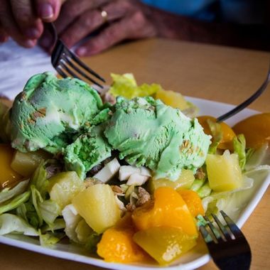 In this Florida resort, salad is served à la mode.