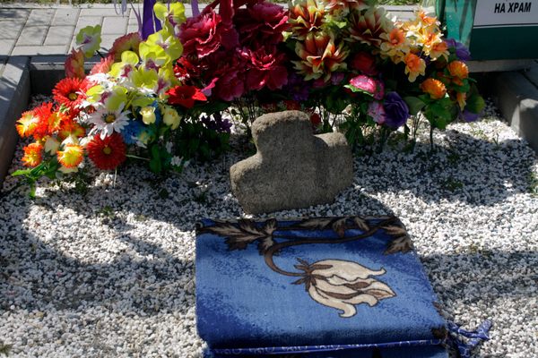Most of the miracles are associated with this main cross.