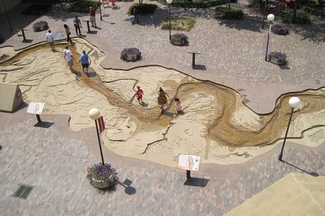 Mississippi River park on Mud Island.