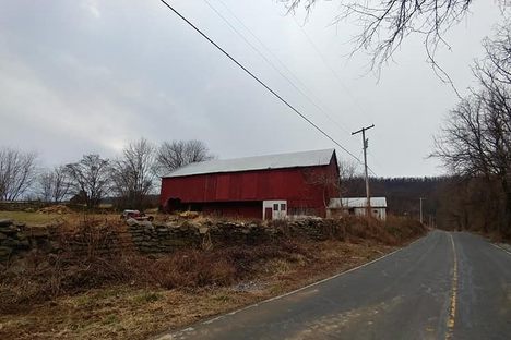 Approaching the 'far side' of Spook Hill coming from "downtown" Burkittsville on Gapland Rd.