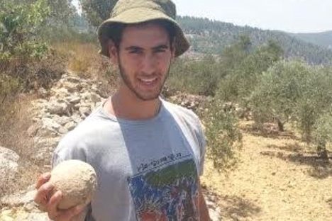 High School Students Unearth Ballista Ball from Ancient Jewish Revolt