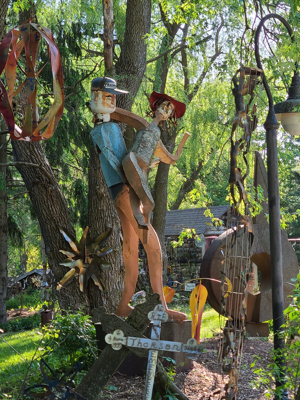 Colgate Wi Bobrowitz Spectacular Sculpture – Colgate, Wisconsin - Atlas Obscura