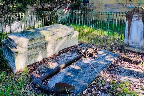 Tomb of the Dunbar Victims