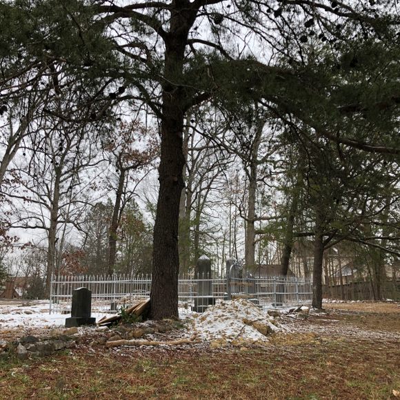 Lee Chapel Cemetery – Burke, Virginia - Atlas Obscura