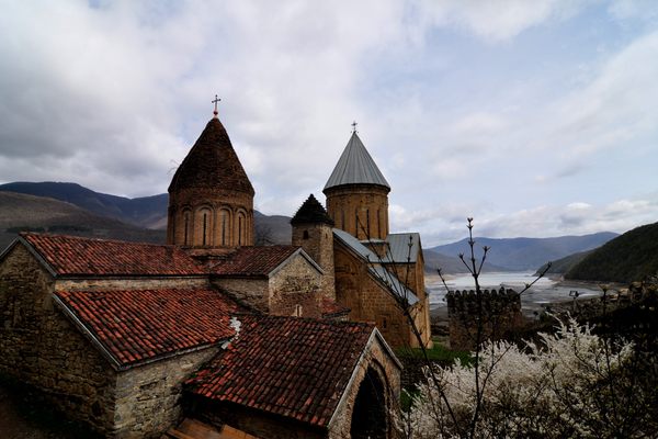 Ananuri.