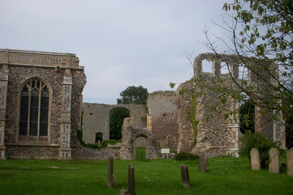 Ruins in Dunwich