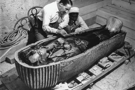 English archeologist Howard Carter is well-known for his discovery of King Tutankhamun’s tomb in 1922. "We really wanted to showcase the Egyptian team, whose hard work has been overlooked for 100 years," says Oxford University Egyptologist Daniela Rosenow, co-curator of the exhibition.