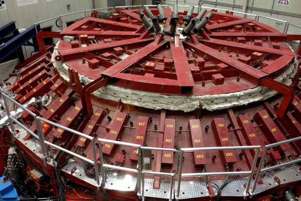 The furnace for mirror production.