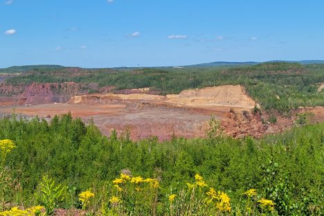 Hull–Rust–Mahoning Open Pit Iron Mine