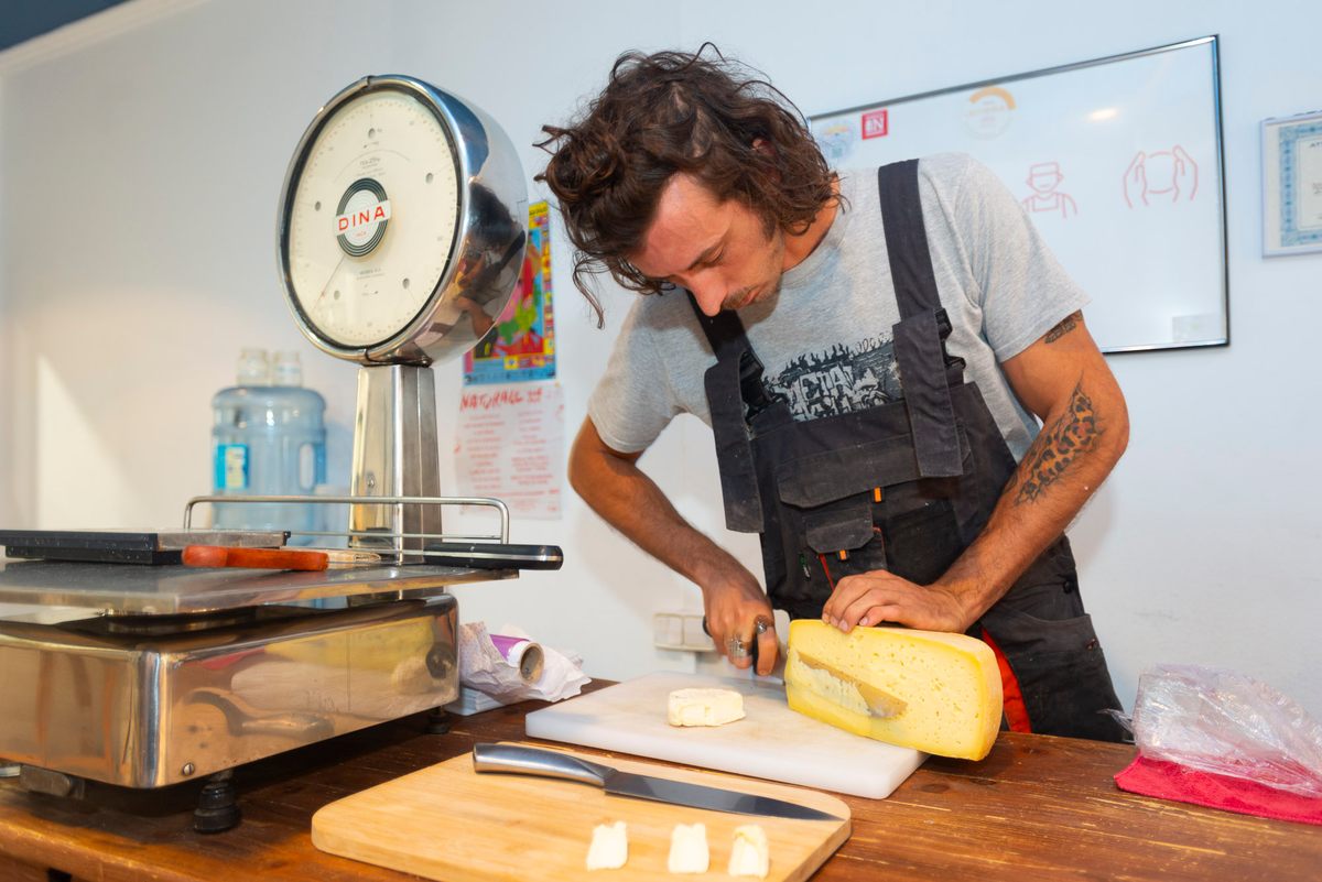 Francesco Cerutti, veterinarian and self-professed “super lover of cheese,” opened Pinullet in 2019.