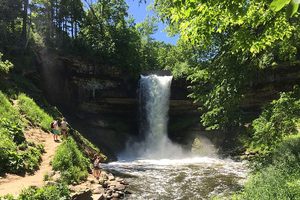 Minnehaha Falls in Minneapolis, Minnesota – BYONDR