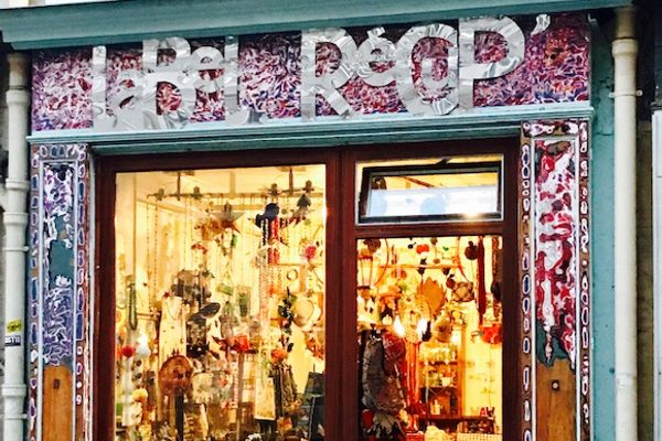 LaBeL RéCuP’ store front.
