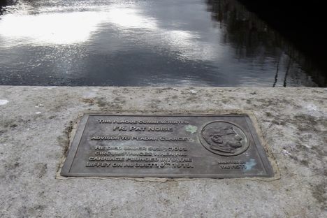 Fr. Pat Noise plaque, O'Connell Bridge