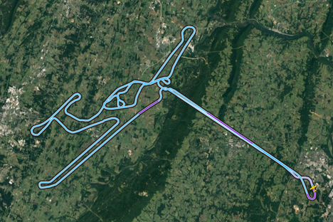 A DA40, drawn by a DA40.