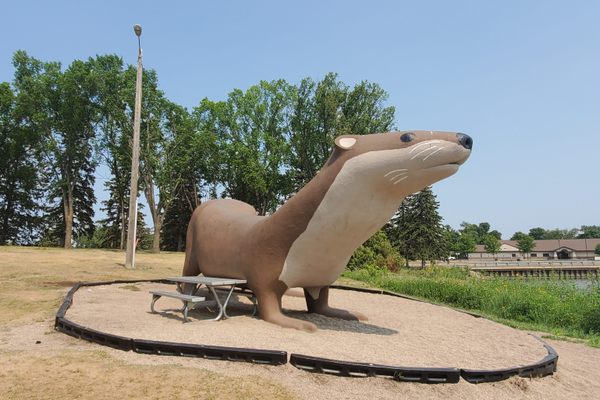 Another angle of Otto the Otter. Do not use this picnic table to climb the otter.
