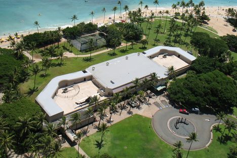 An aerial view of the museum showing the locations of the former artillery cannons and also showing the helicopter on the top of the building