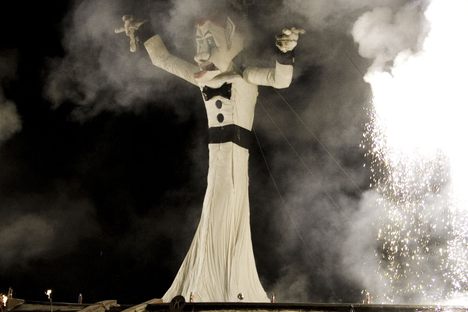 Zozobra.