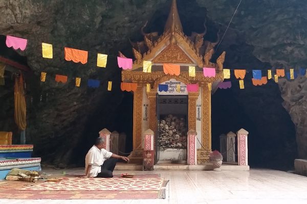 Phnom Sampeau Killing Cave