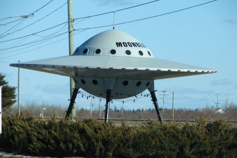 Moonbeam's flying saucer.