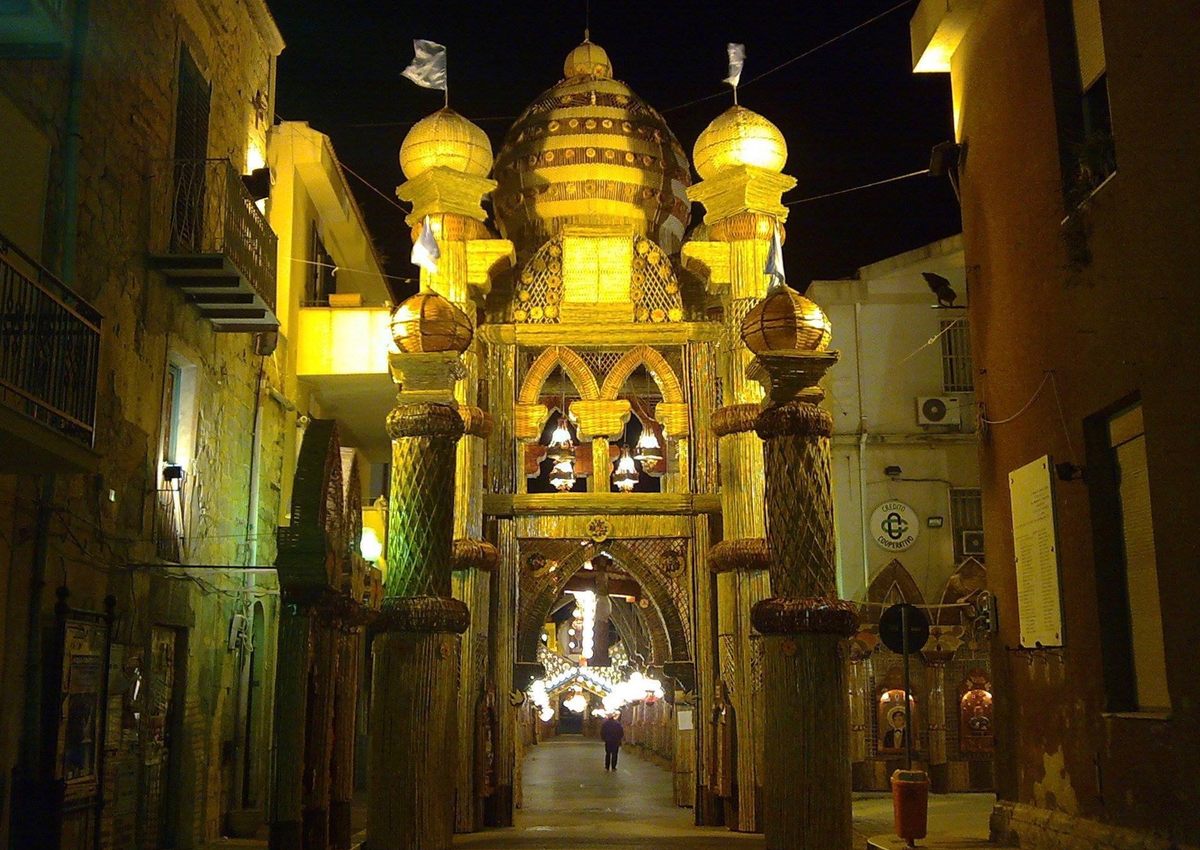 Every Easter, a Sicilian Town Builds a Cathedral Out of Bread