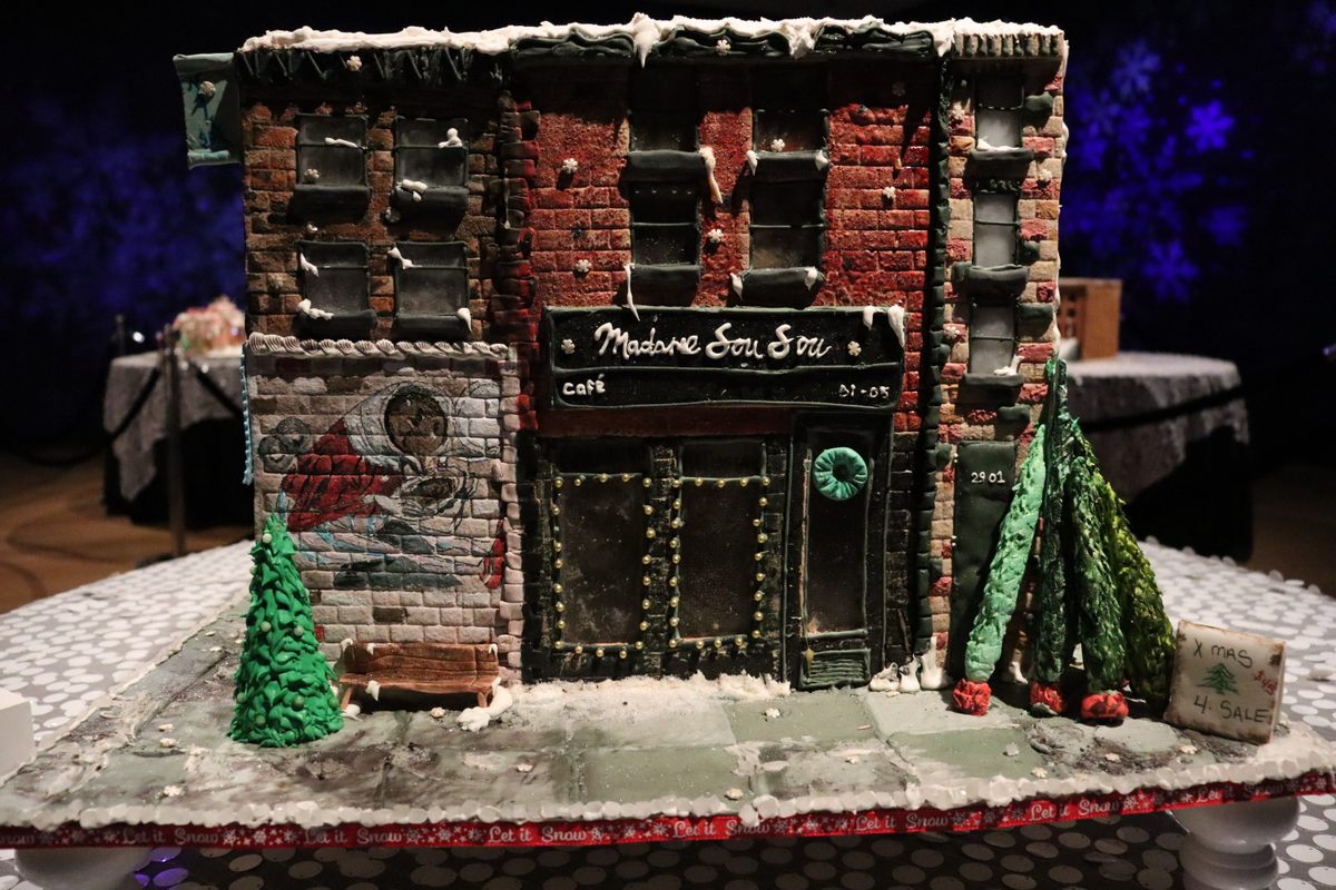 Starbucks Gingerbread Houses Holiday Decorations Food