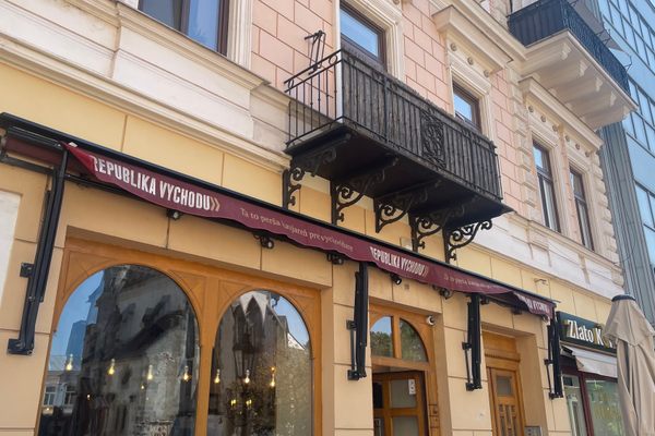 This restaurant celebrates a country that only existed for a few weeks.