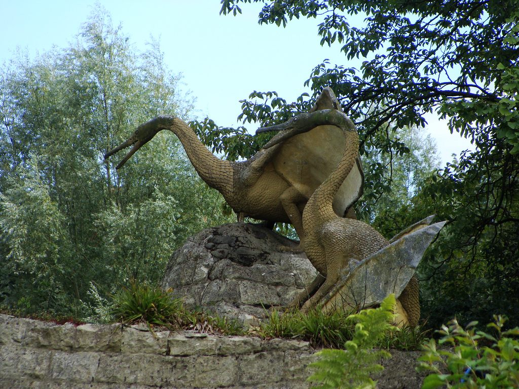 Tyrannosaurus Wrecks The Most Delightfully Derpy Dinosaur Parks You Ll Ever Drive Past Atlas