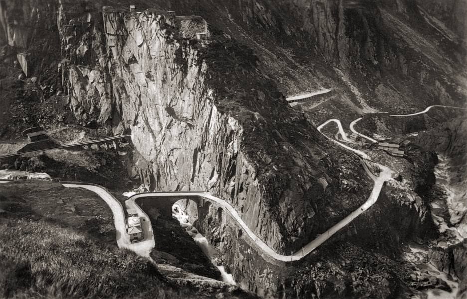 1934 aerial view of the Teufelsbrucke
