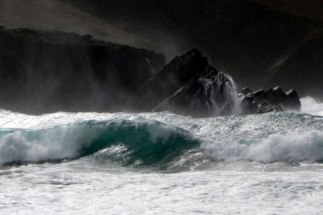 These waves off of Ireland's Clogher Beach are nothing compared to the Night of the Big Wind.