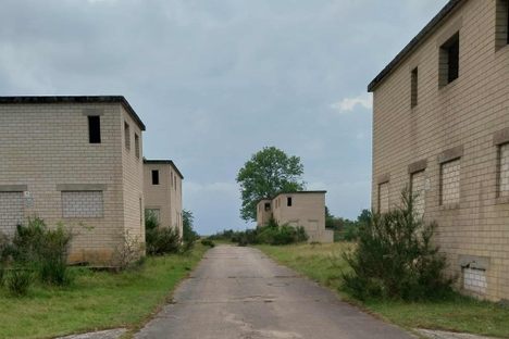 Mock houses