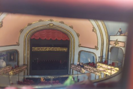 The miniature theatre’s 200-seat capacity is slowly being filled with tiny figurines of beloved film characters, from classic movie stars to Muppets. Statler and Waldorf are perched in their usual spot at the front-right balcony. There’s even an ongoing call for visitors and locals to add their own favorite characters to the growing crowd.