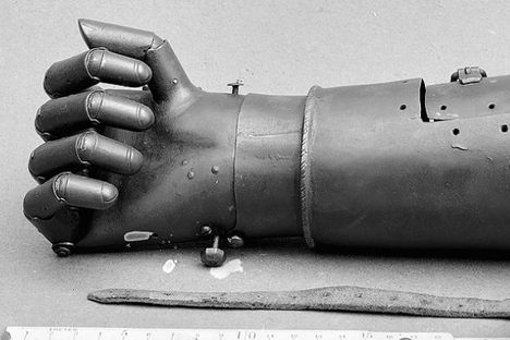 Object of Intrigue: the Prosthetic Iron Hand of a 16th-Century Knight
