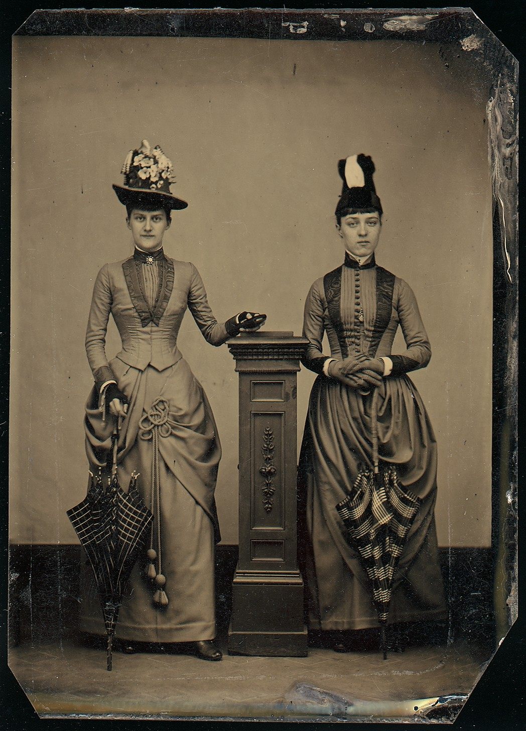 A tintype from 1870; when stands were sometimes used to help prevent movement, which could cause blurring. 