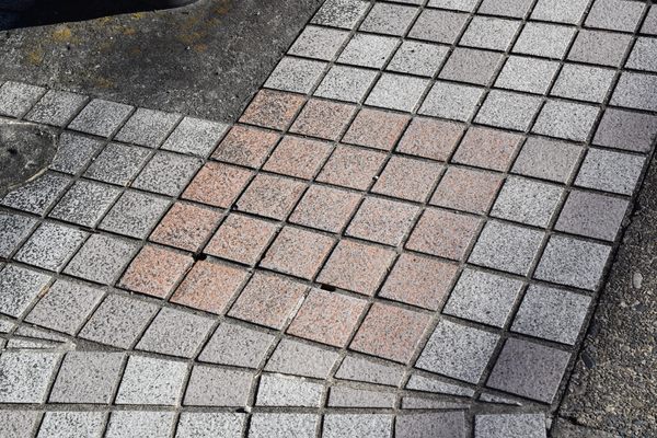 The red tiles.