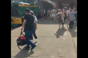 The new engine returning from Trai Mat.