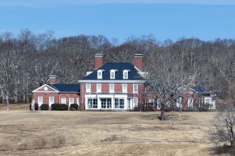 Gardiner’s Island Manor House