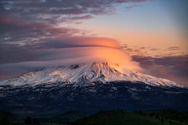 Mount Shasta can generate lenticular clouds, which may contribute to its supernatural reputation. 