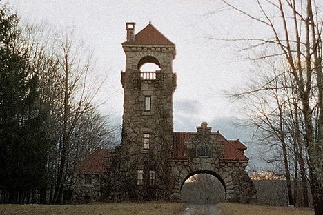 The Testimonial Gateway from the eastern approach