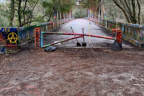 Bridge cleanup day