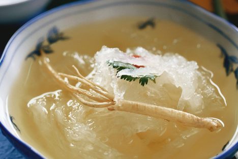 A bowl of bird's nest soup, with ladybell root.