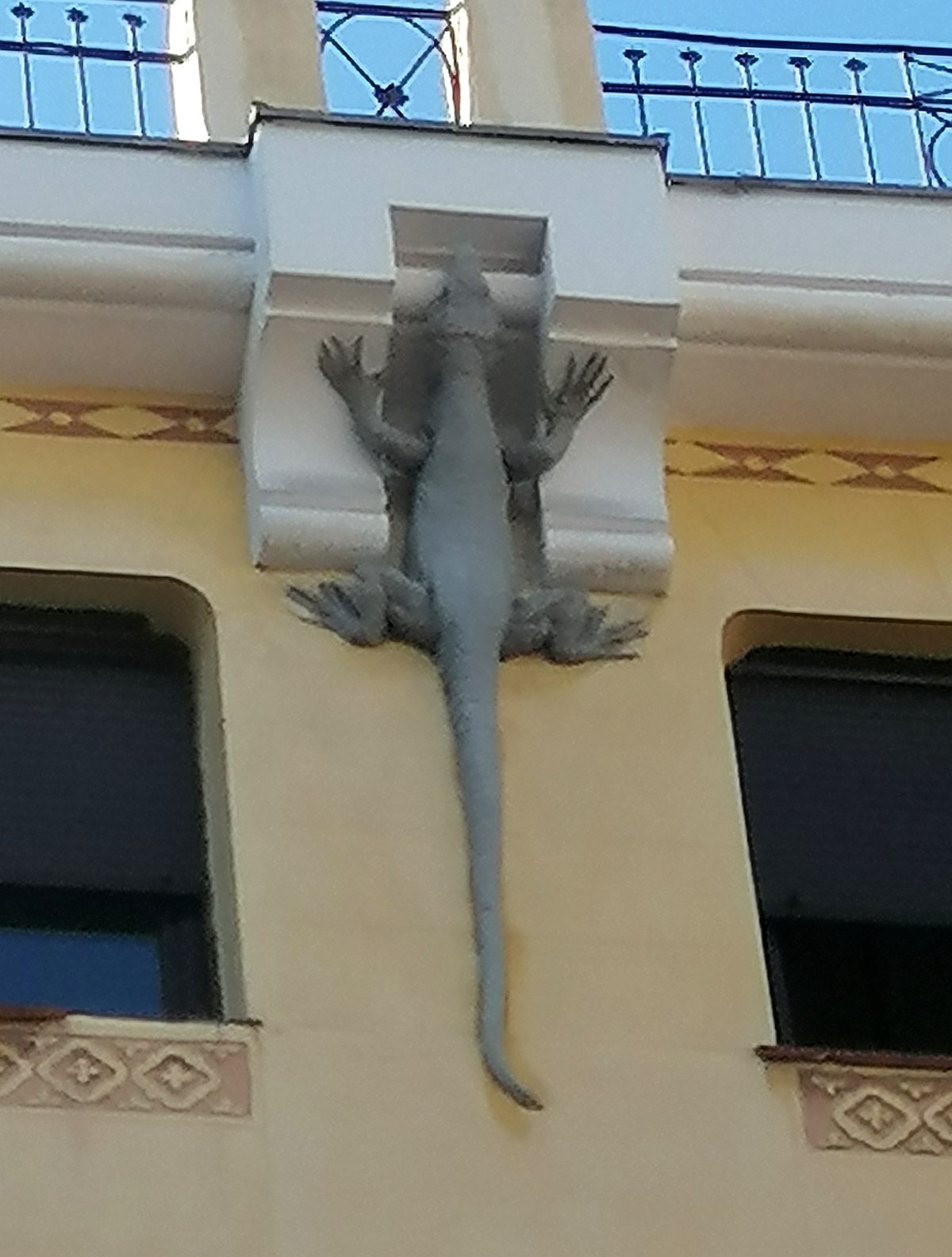 Random House Lizard Casa de los Lagartos (Lizards House) - Atlas Obscura