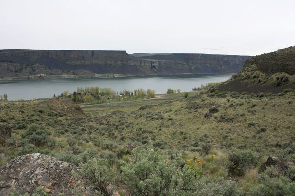 Looking east off the trail to the top of Steamboat Rock. The campground at the state park is visible in the center.