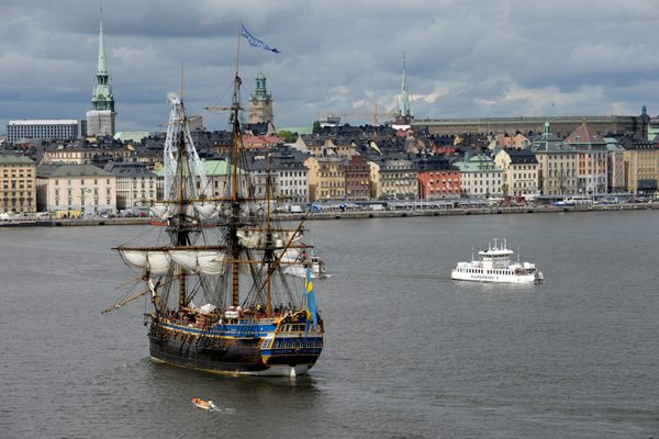 The recreated Götheborg sailed into Stockholm as part of the celebration around Crown Princess Victoria and Daniel Westling's wedding on June 19, 2010. 