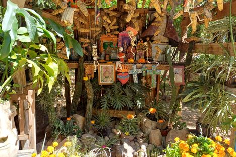 An altar with some crops from the reserve.