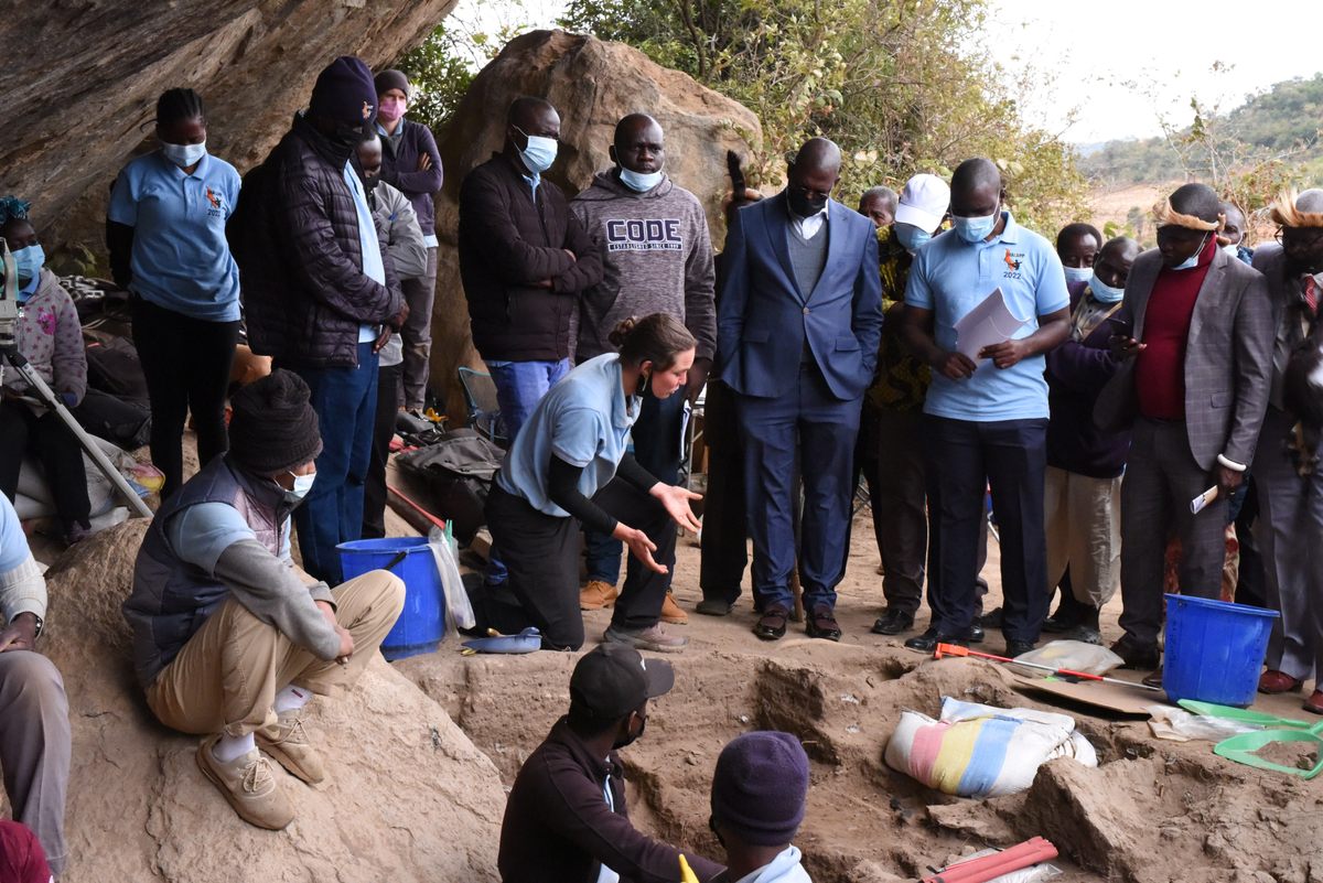 Archaeological investigations at the Mazinga 1 site have generated much local interest in what archaeology can offer instead of—or in addition to—the written record.