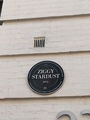 Ziggy Stardust Plaque – London, England - Atlas Obscura