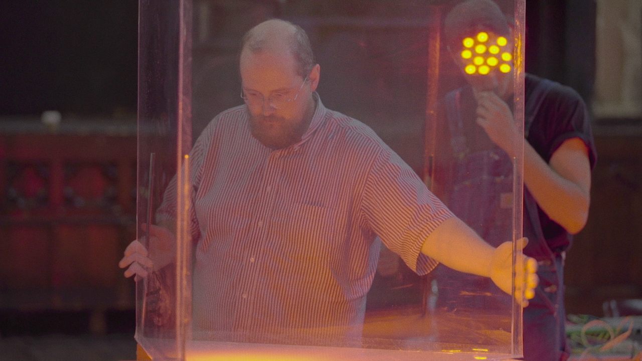 Dan Deacon constructs the rat instrument.